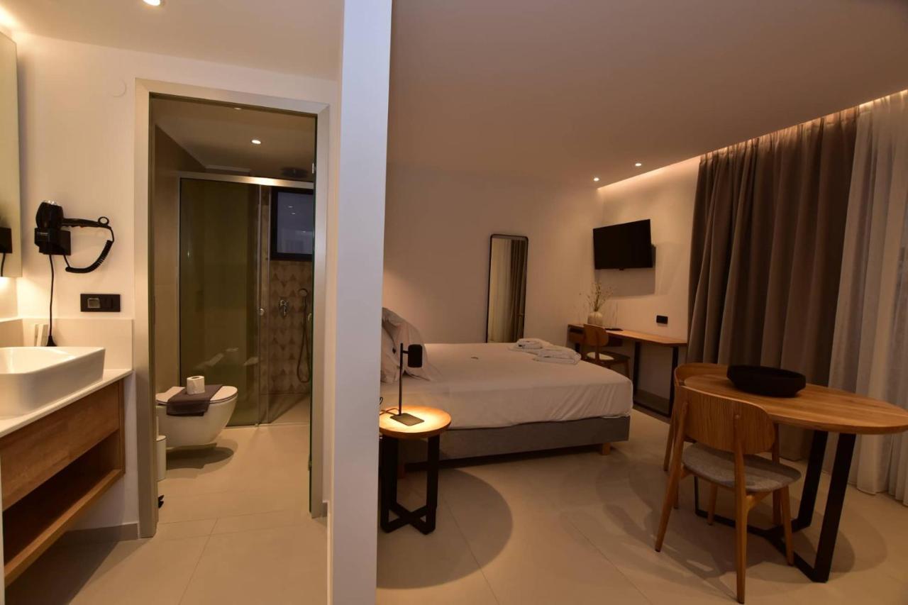 Mediterranean Dream Palaiochora Ngoại thất bức ảnh