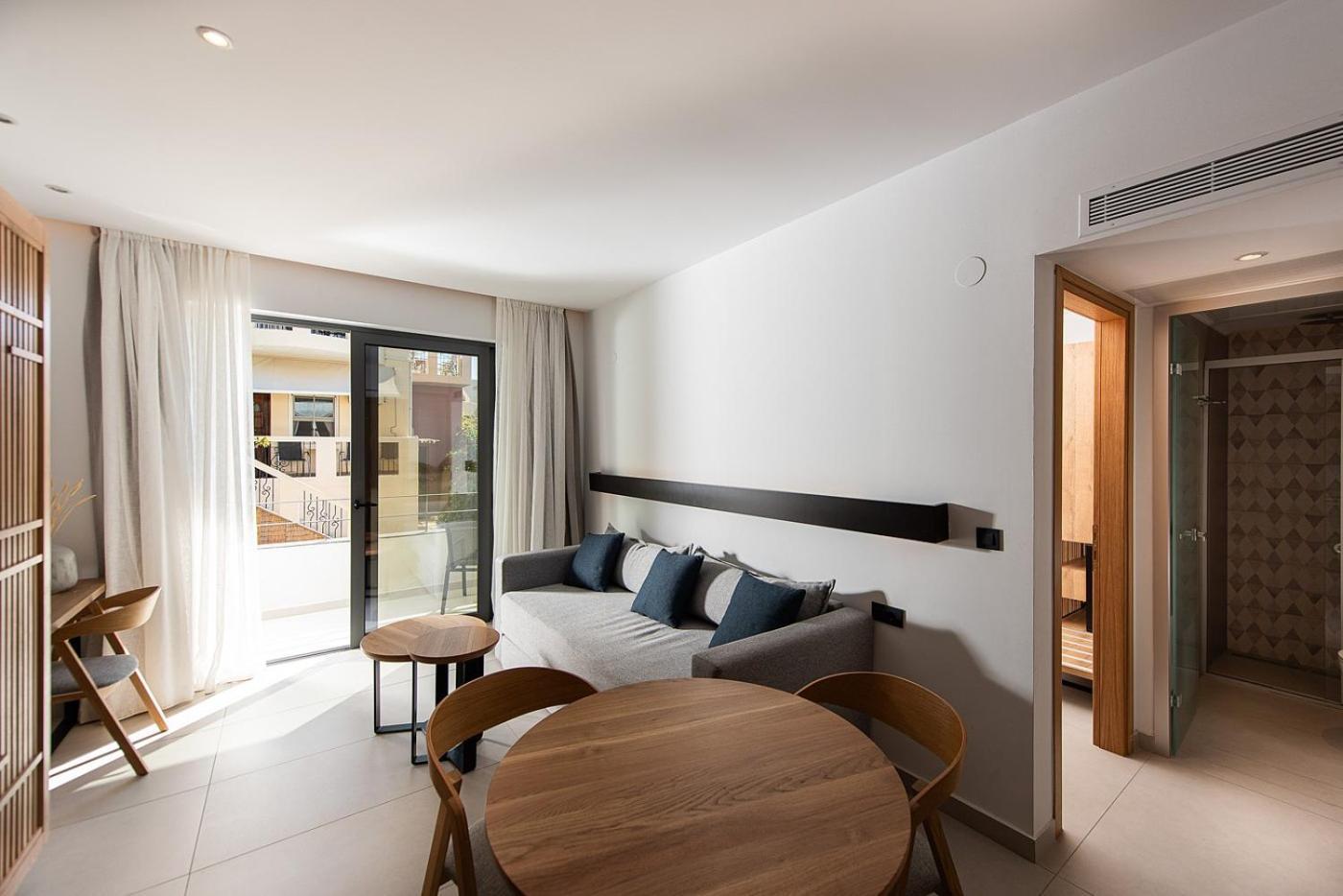 Mediterranean Dream Palaiochora Ngoại thất bức ảnh