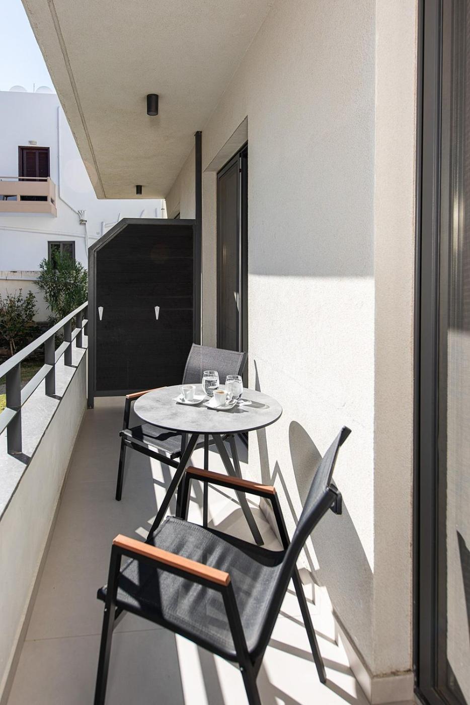 Mediterranean Dream Palaiochora Ngoại thất bức ảnh