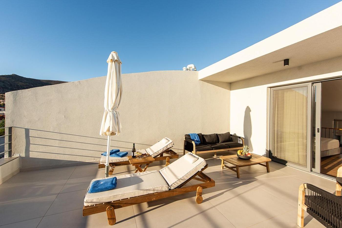 Mediterranean Dream Palaiochora Ngoại thất bức ảnh